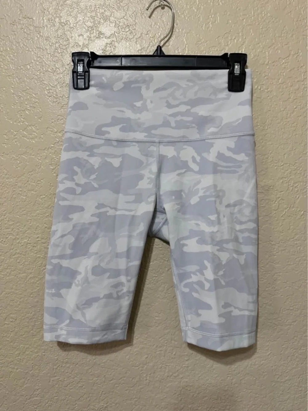 Lululemon Wunder Under Short 10